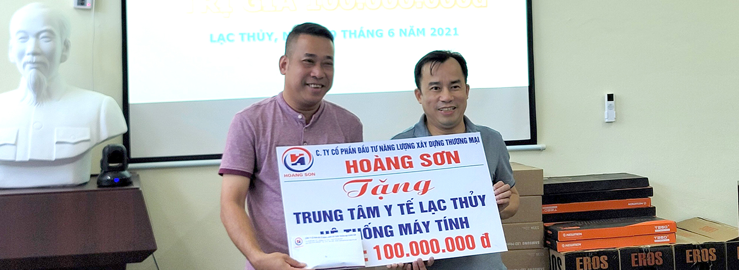 CT Hoàng Sơn tặng máy tính